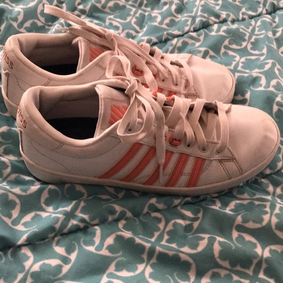 K-SWISS sneakers with pink details - Picture 2 of 6